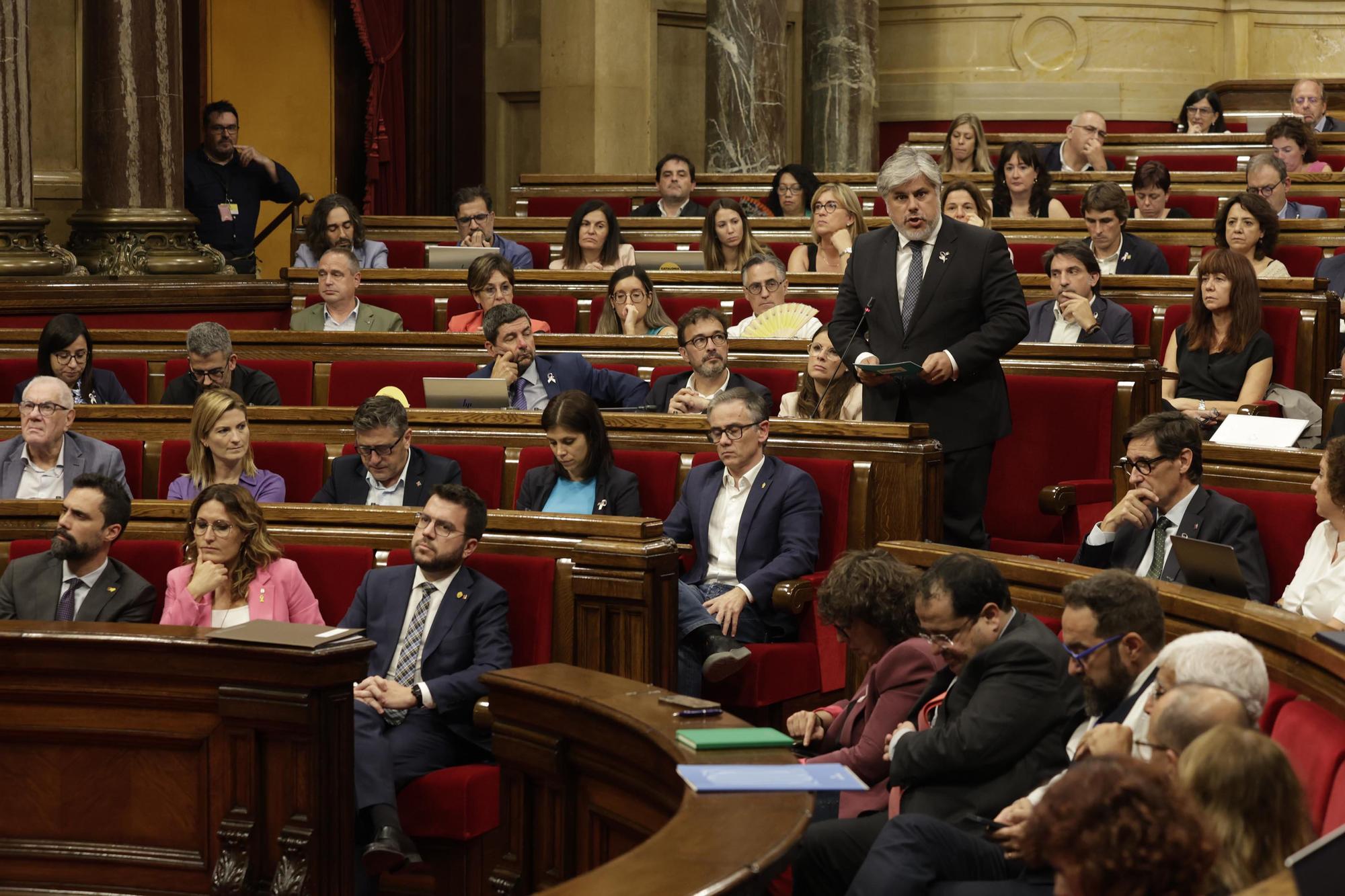 Albert Batet, durante una intervención en el pleno del Parlament este miércoles.