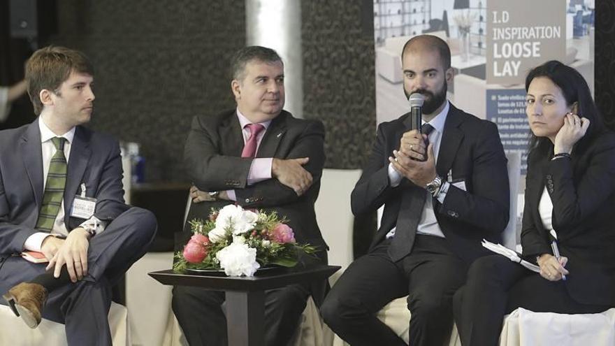 Andrés Soldevila, Xisco Martínez, Bernat Vicens e Inma de Benito durante la celebración de la mesa de debate.