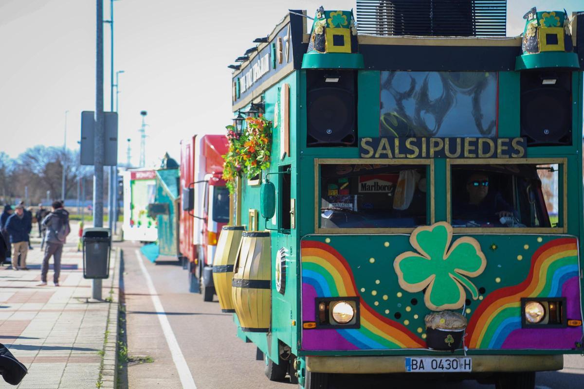 Ruta de artefactos por el carretera de La Granadilla, el sábado de Carnaval.