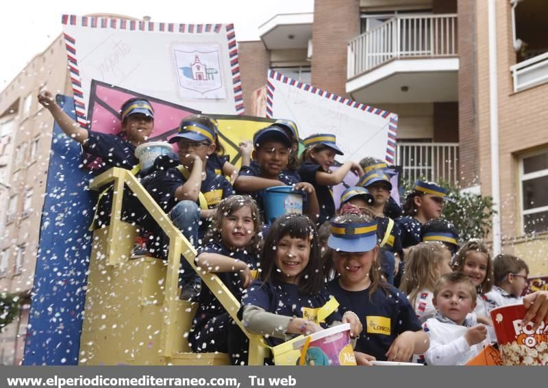 Almassora se llena de fiesta con la cabalgata