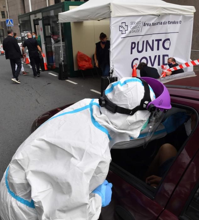 Realización de pruebas PCR en el centro de salud de O Ventorrillo