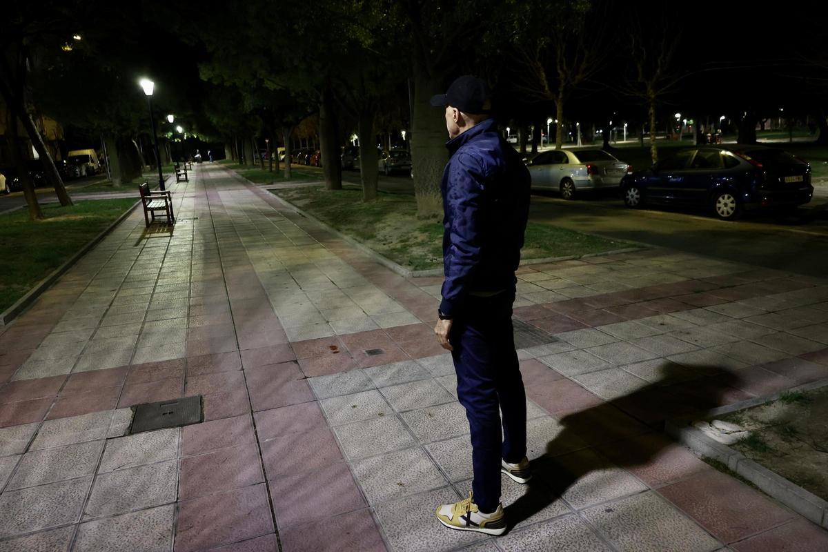 Enfermo oncológico a quien le se ha retrasado su tratamiento contra el cáncer por falta del medicamento