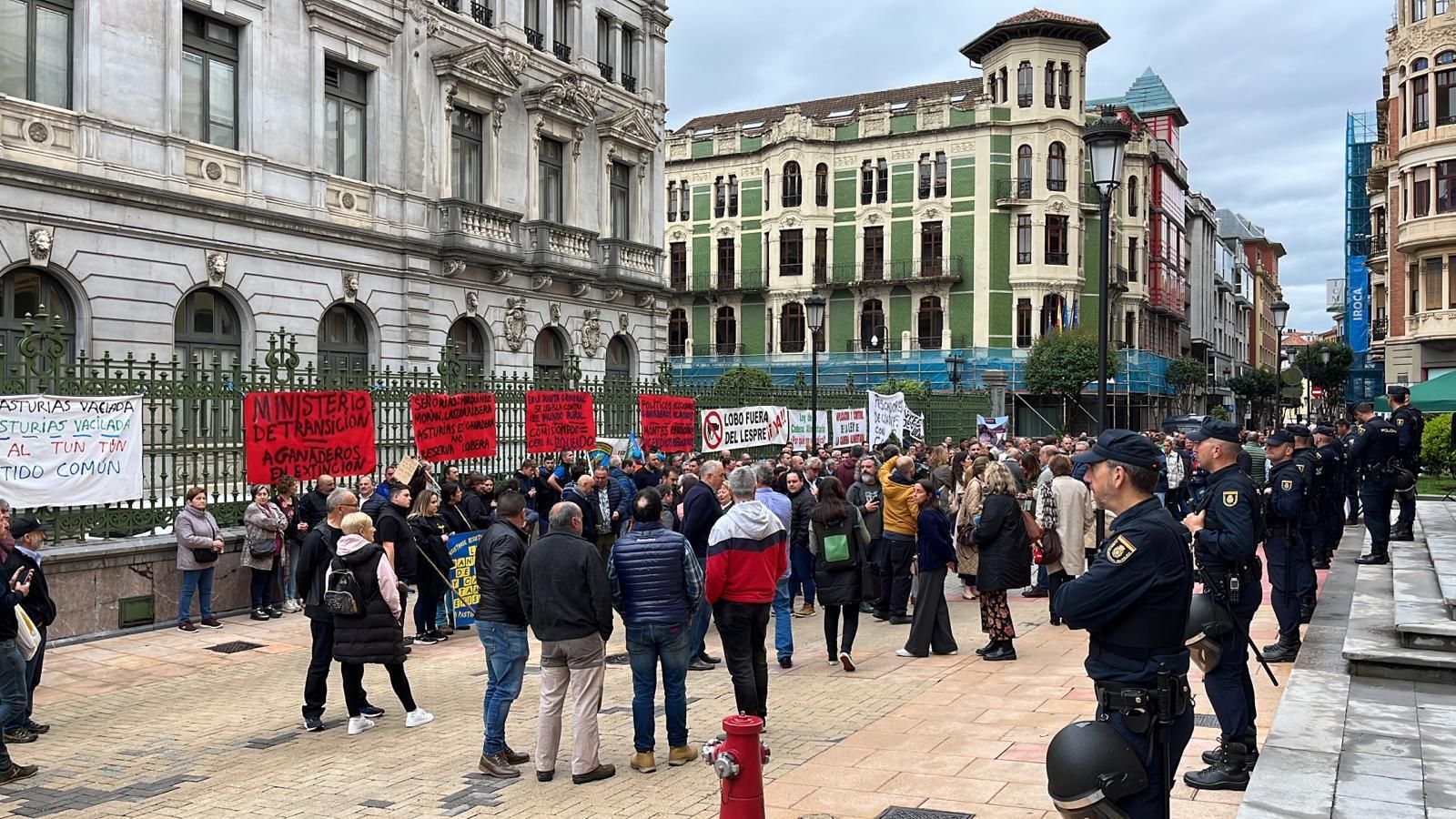 En imágenes: Así fue la manifestación del campo asturiano en Oviedo