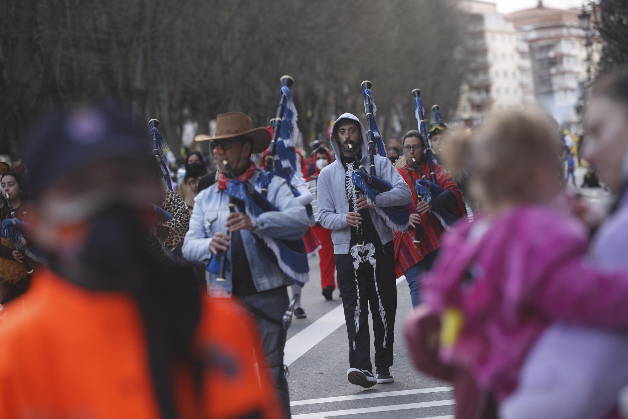 Galería de fotos: Así fue el gran desfile del carnaval en Oviedo