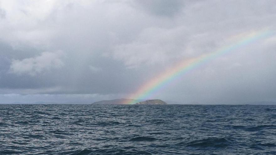 Un arcoíris en la isla de Onza