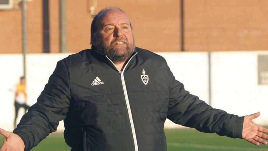 Manolo Simón es destituido como entrenador del Covadonga