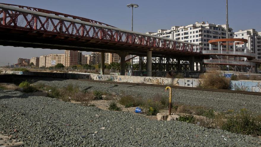 El Puente Rojo &quot;parte&quot; los terrenos para el Parque Central