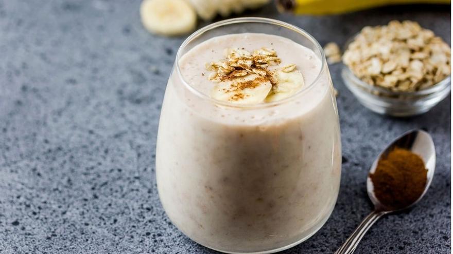 Un batido exprés de dos ingredientes y repleto de proteínas para adelgazar cinco kilos en una semana