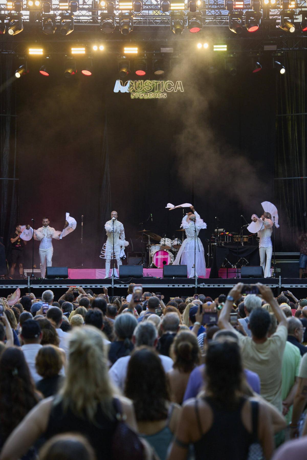 Les imatges del concert de Locomia al Festival Acústica
