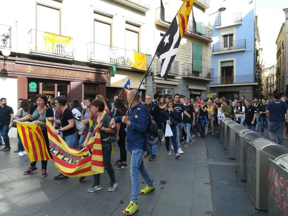 Respostes a la sentència: centenars de persones es manifesten a Manresa contra la sentència