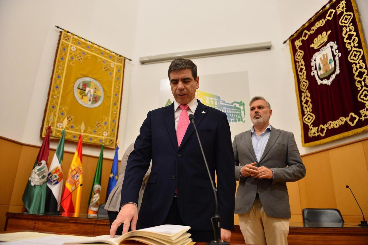 Toma de posesión del director del centro universitario de Plasencia.