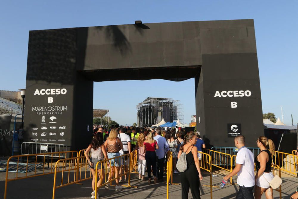 Gran expectación ante el único concierto de Jennifer Lopez en España. Se han formado largas colas hasta la apertura de las puertas del recinto del Marenostrum Castle Park, escenario del concierto.