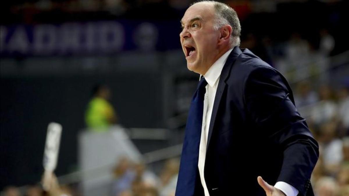 Pablo Laso y sus jugadores afrontan un reto de entidad en la pista del Emporio Armani Milan