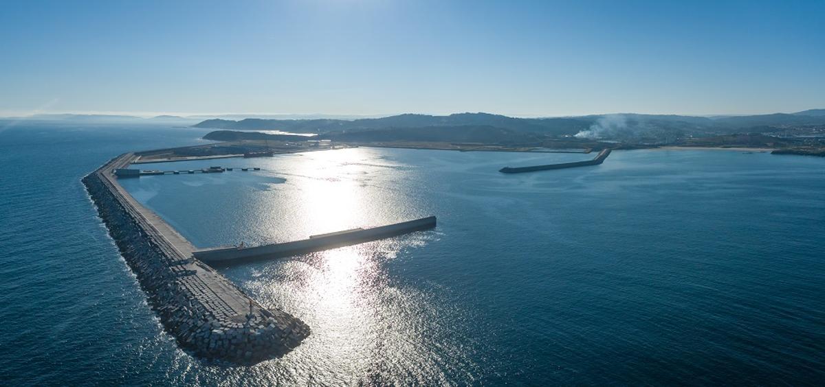 Puerto exterior de Punta Langosteira, donde el Inega ha establecido una zona de experimentación de energía unimotriz.