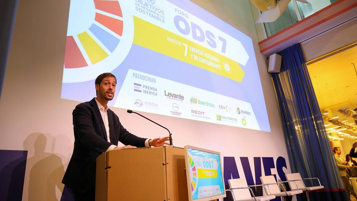 Antonio García intervino en el foro "El Futuro de la energía en la Comunitat Valenciana".