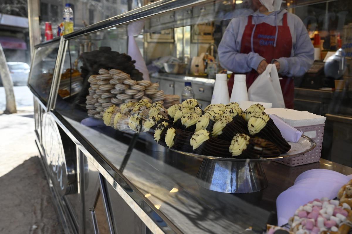 Imagen de una churrería en las fiestas de la Magdalena de Castelló.