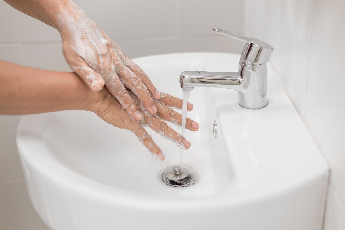 La higiene de manos es la forma más efectiva de prevenir la gastroenteritis aguda.