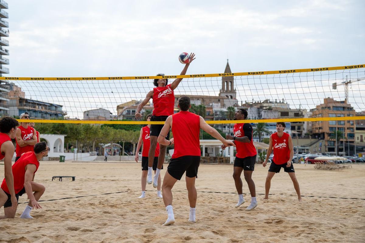 L'entrenament va constar d'activitats diferents a les habituals