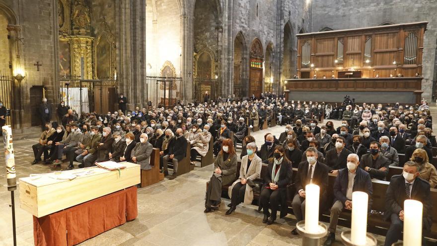 La Catedral de Girona s&#039;omple per acomiadar Francesc Pardo