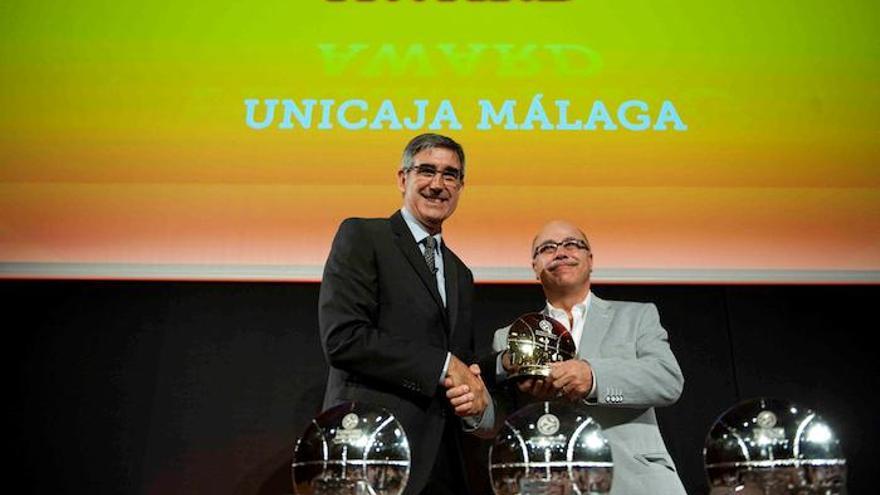 Jordi Bertomeu, director ejecutivo de la Euroliga, y Eduardo García, presidente del Unicaja.