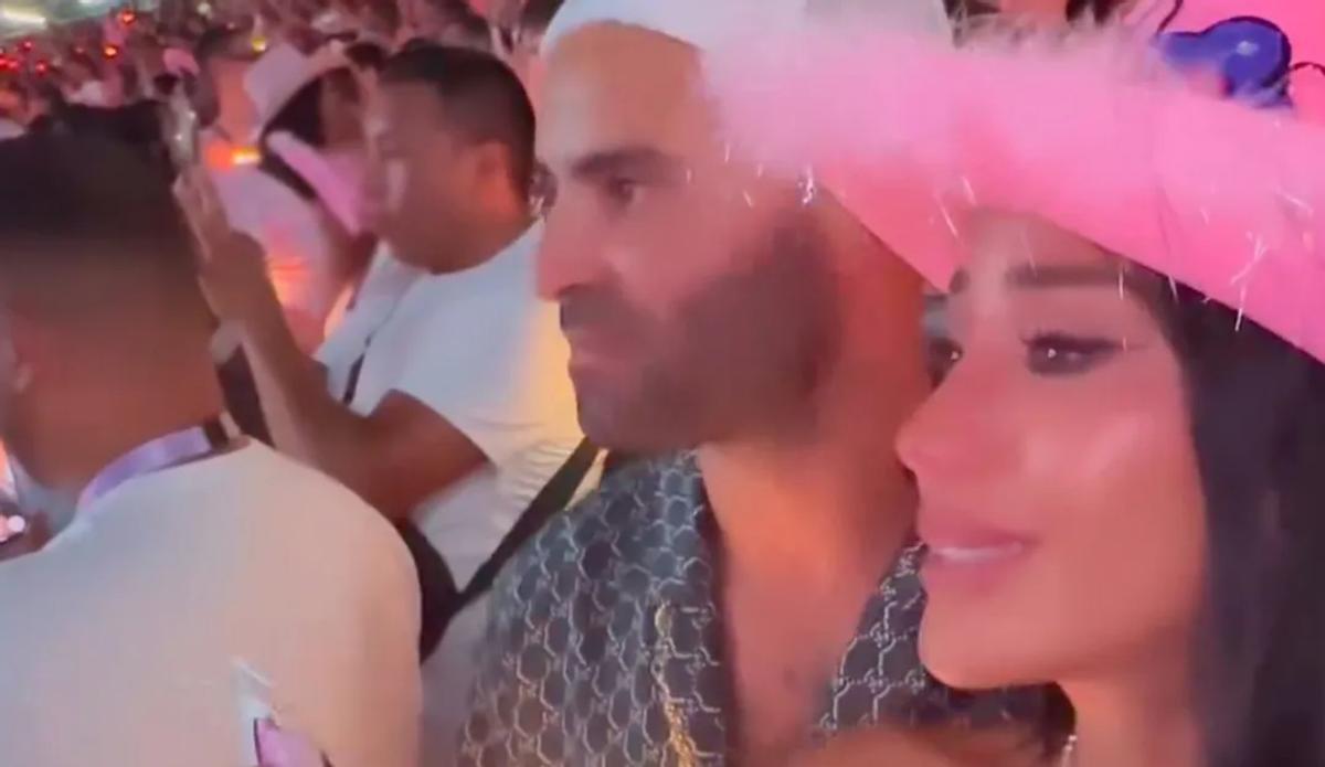 El emotivo recuerdo de Aurah y Jesé a su hijo Nyan durante el concierto de Karol G