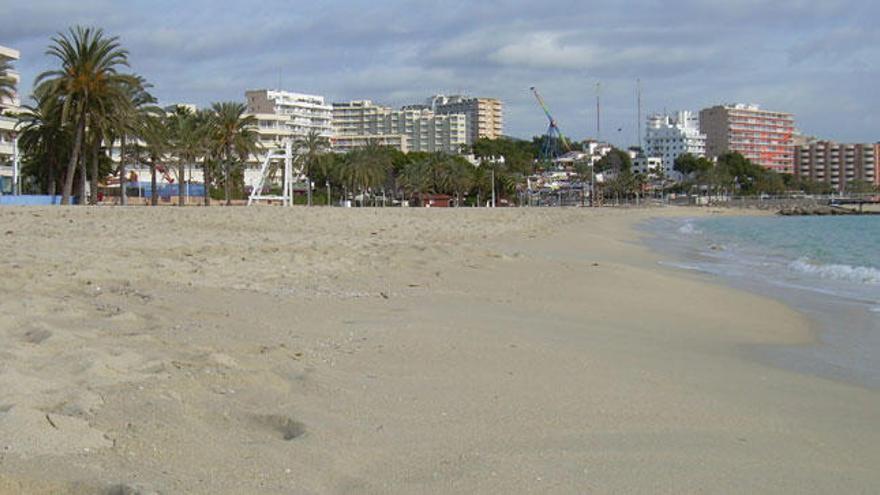 Detenido un británico por robar una pistola a un guardia civil en Magaluf