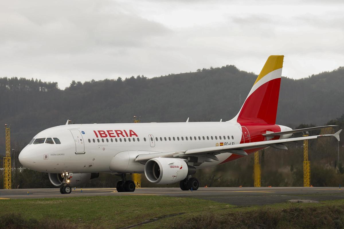 Iberia i els sindicats pacten un ero amb 996 sortides