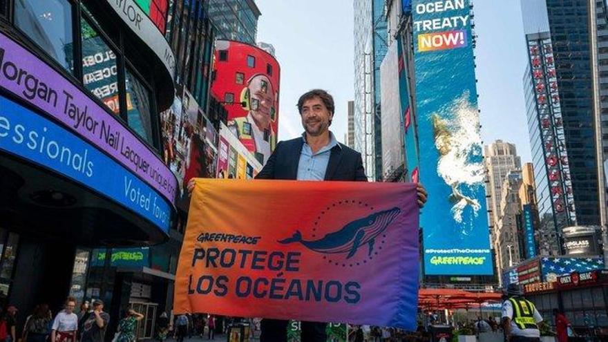 Javier Bardem exige un tratado global sobre los mares en la ONU