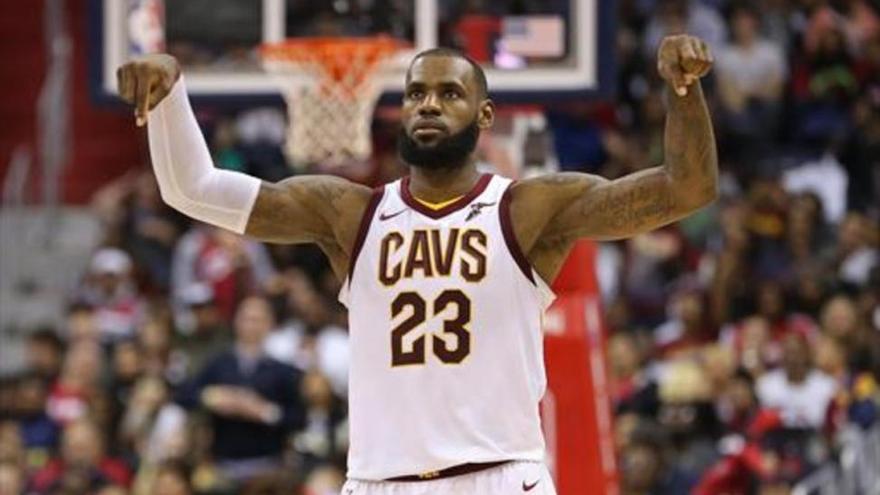 LeBron James: &quot;Soy un negro con mucho dinero y la palabra &#039;negrata&#039; en mi casa&quot;