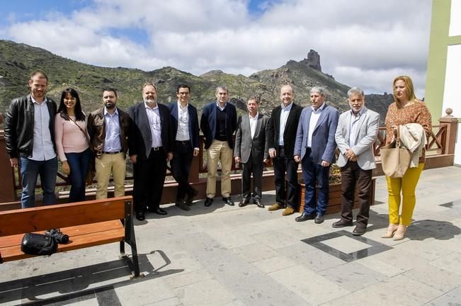 VISITA DE FERNANDO CLAVIJO A TEJEDA