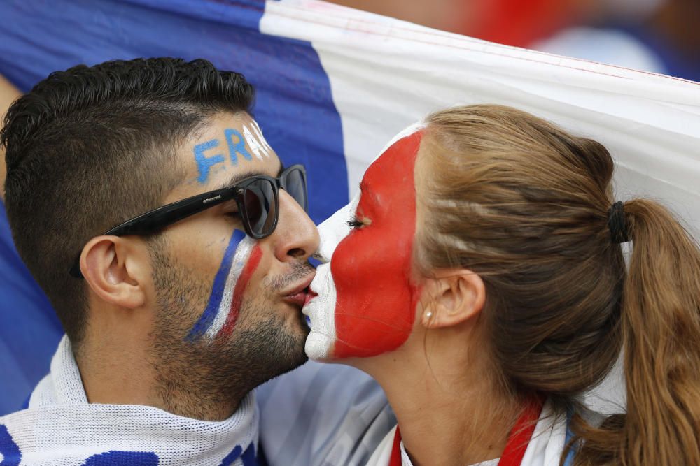 Las aficiones calientan el Alemania-Francia