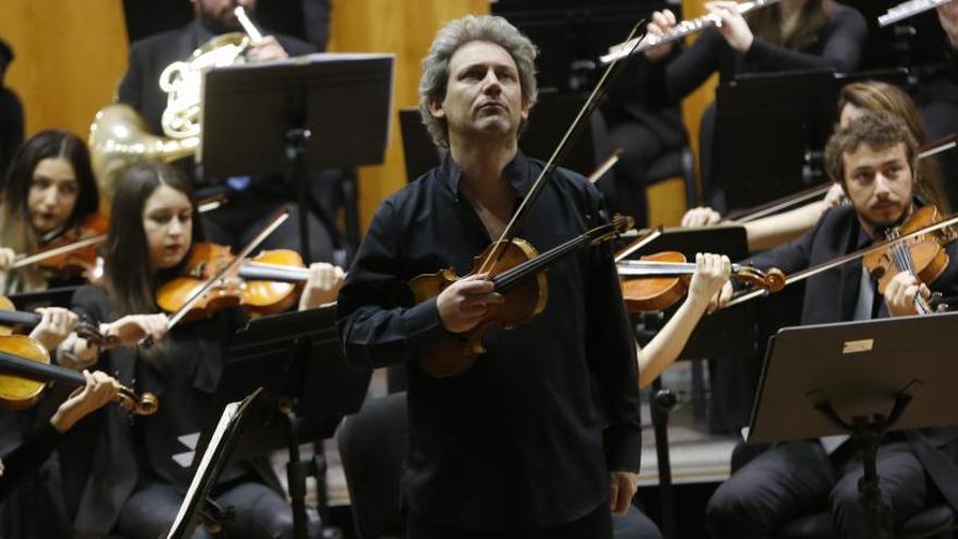 El violinista David Grimal actuó en 2017 con la Orquesta Vigo430