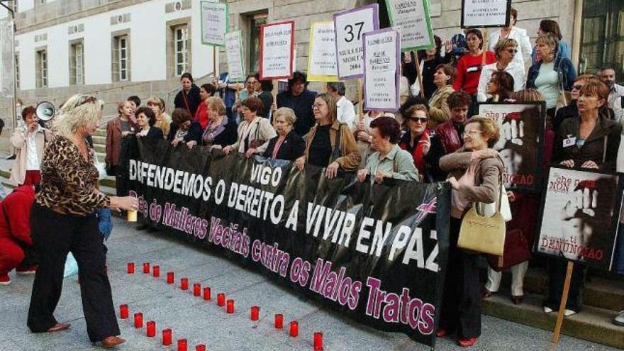 Uno de los actos contra la violencia de género en Vigo.  // Fdv