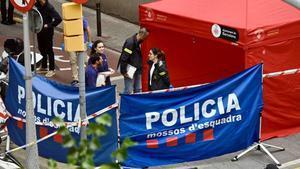 Muerto un hombre de un tiro en la cabeza en la calle de Balmes de Barcelona