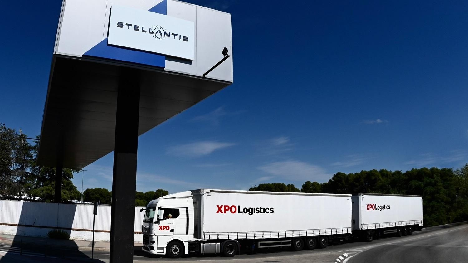 El duotráiler de XPO para el grupo Stellantis.