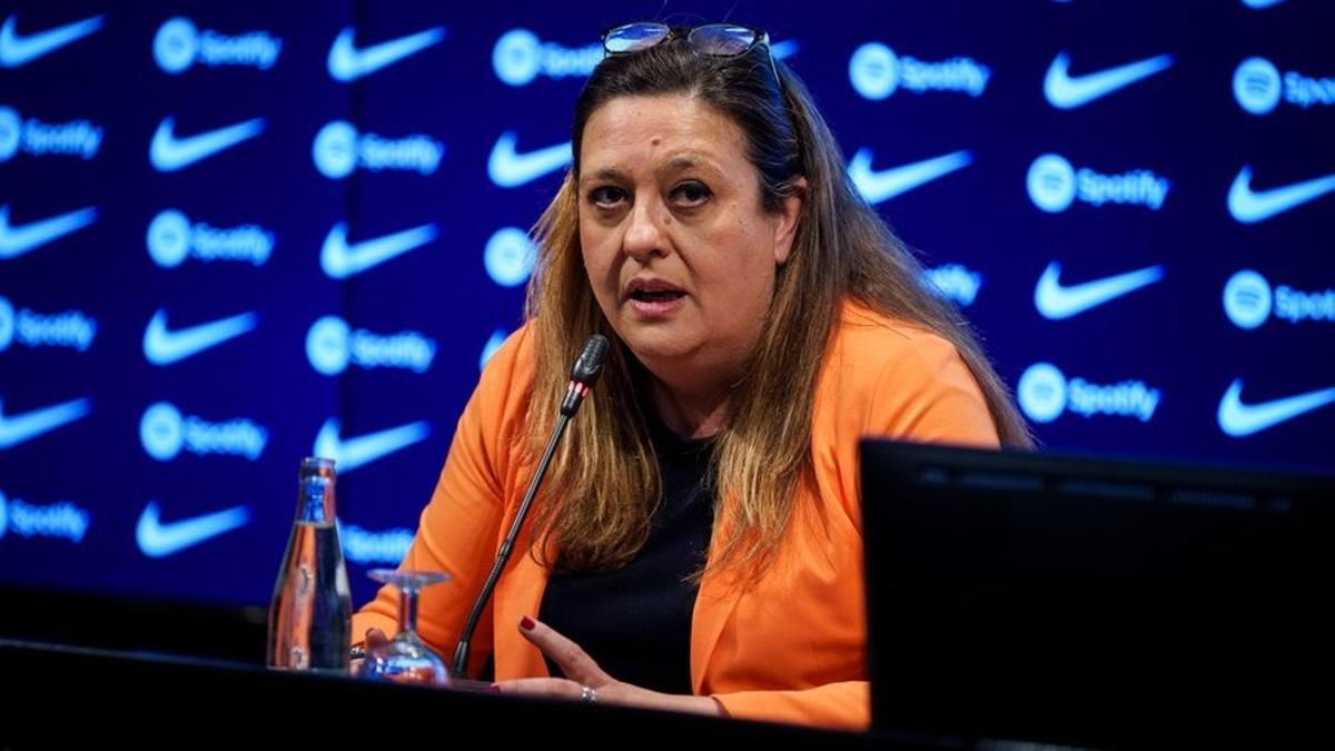 Maria Elena Fort, la vicepresidenta institucional del Barça, durante la rueda de prensa sobre el traslado a Montjuïc.