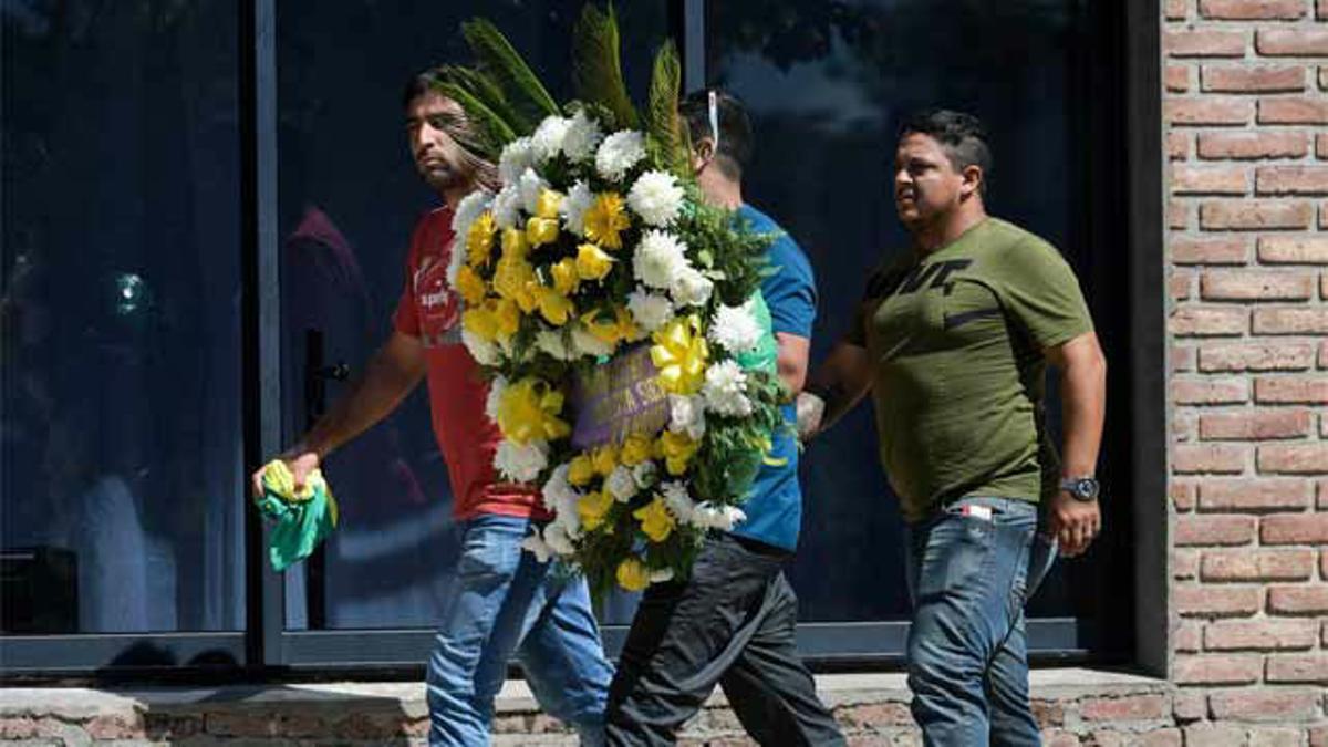 Familiares y amigos de Emiliano Sala le rinden homenaje en su pueblo