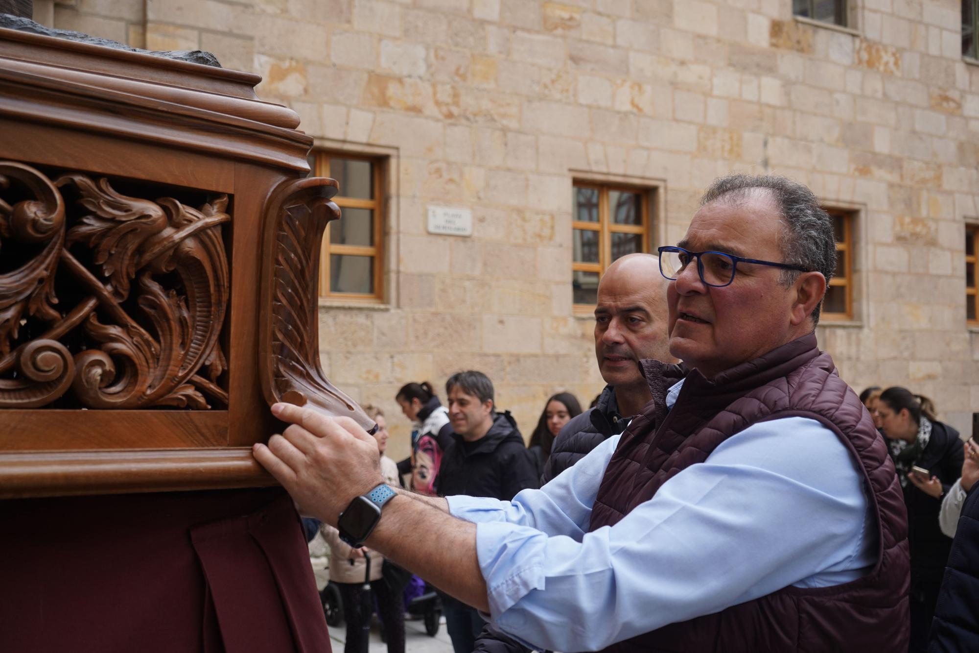 GALERÍA | Las mejores imágenes del "viaje" de pasos a la carpa de la Semana Santa de Zamora