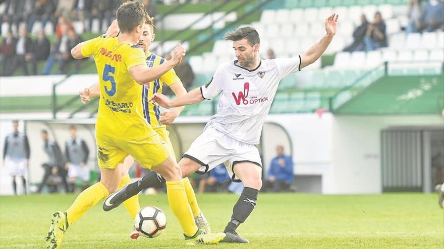 El CD Pozoblanco busca el ascenso a Tercera el domingo ante el Algabeño