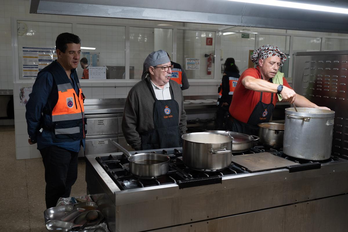 Cena solidaria de Nochebuena de Protección Civil Zamora.