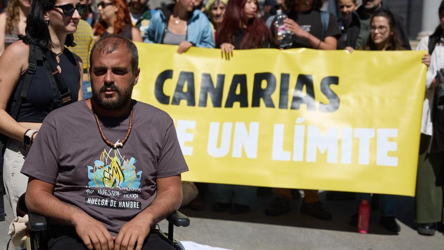 Los huelguistas de &#039;Canarias tiene un límite&#039; vuelan al Congreso