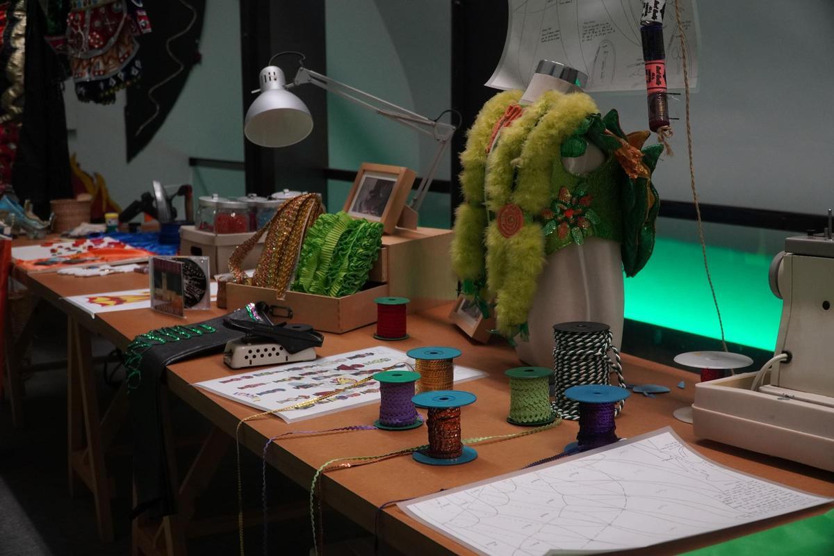 Recreación de un taller de Carnaval