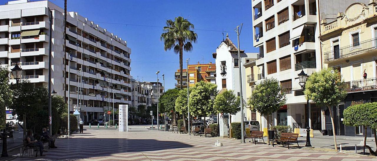 Vista de la Plaça de la Concepció de Ontinyent en una imagen de archivo | LEVANTE-EMV