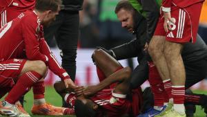 Alexander Isak, lesionado ante el Tottenham