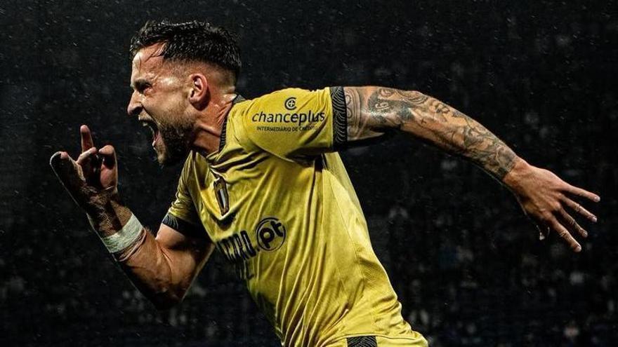 Manchester United, acelerador en el fichaje de Justin de Haas