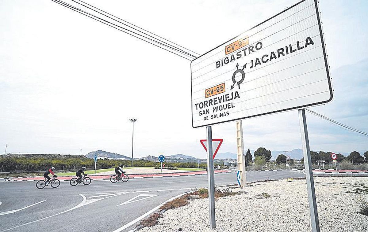 Propuesta de terrenos para la ubicación de la planta comarcal en Orihuela. Frente a la cuesta del Pelegrín de Jacarilla