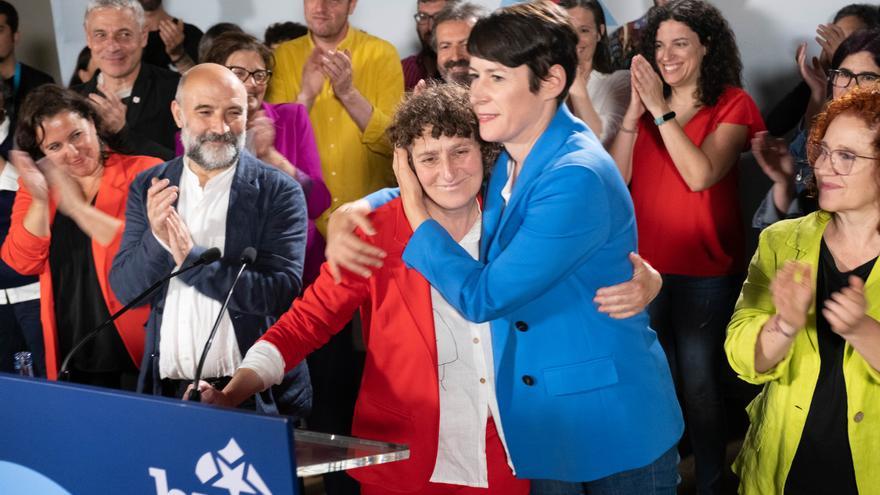 Verea gana, pero Sanmartín será alcaldesa de Santiago tras dar el “sorpasso” a Bugallo
