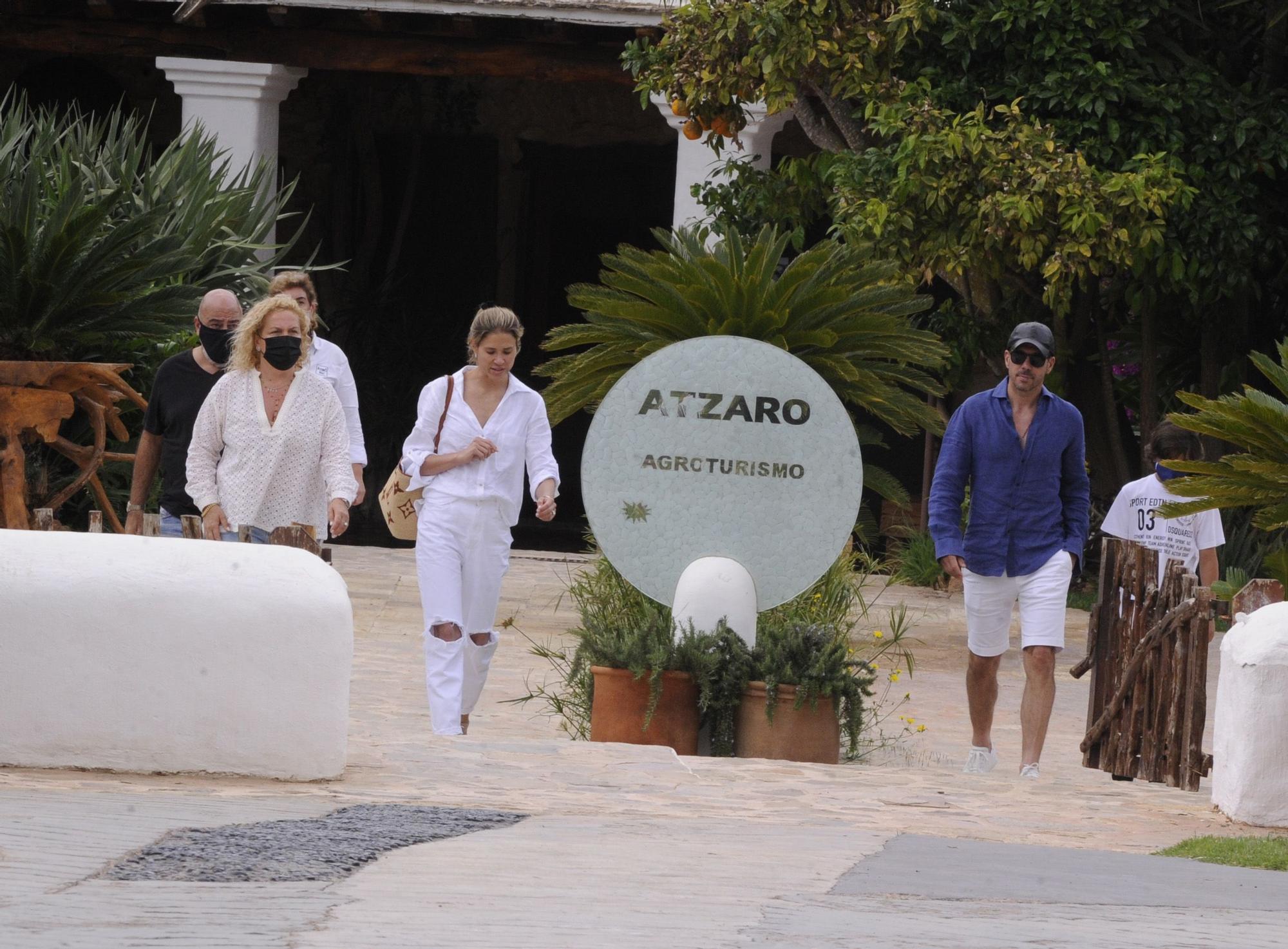 Simeone en Ibiza con su familia