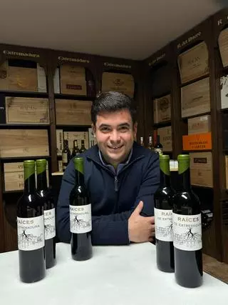 El sumiller que con solo 24 años lanza un vino para que Extremadura crea en su propio potencial