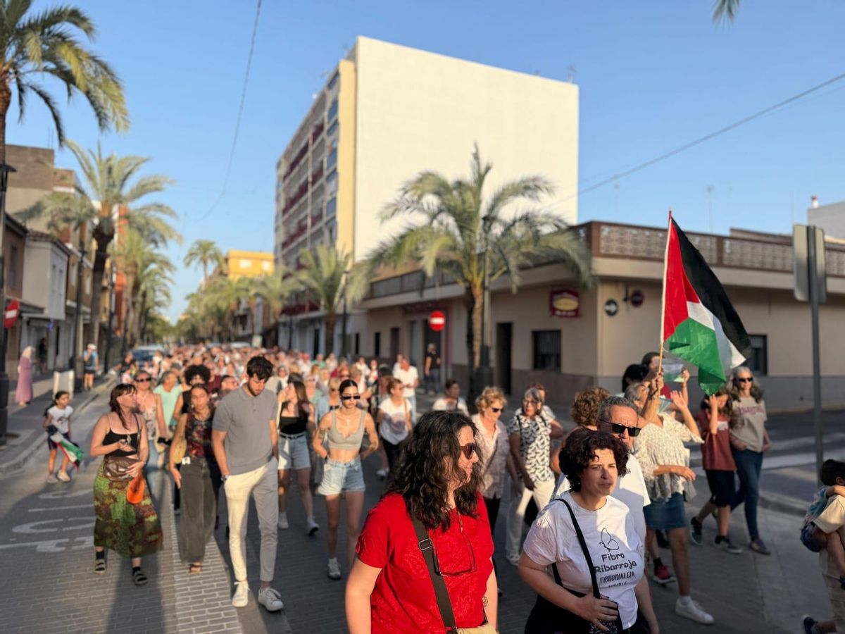 Riba-roja pide el fin de envío de armas a Israel.